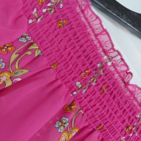 Hot Pink Floral Tops👚🛍 - Picture 4 of 7